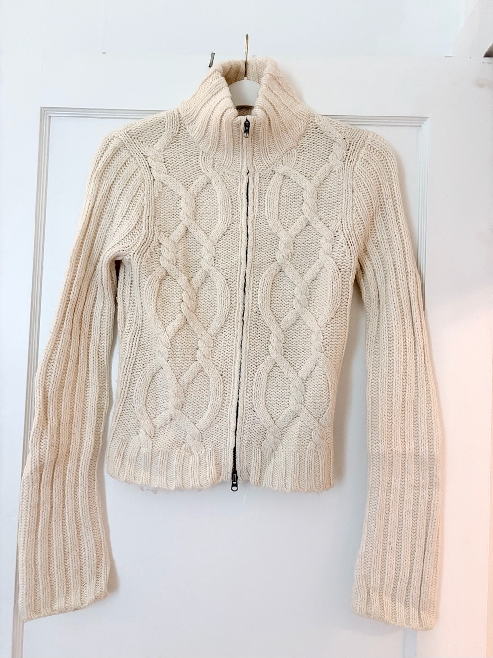 Vintage Y2K Era Abercrombie & Fitch Cream Cable Zip Turtleneck Sweater